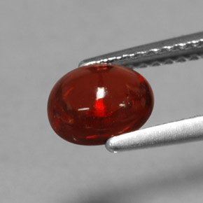 Granato almandino naturale rosso da 1,44 ct, taglio ovale, traslucido