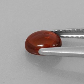 Granato almandino naturale rosso da 1,02 ct, taglio ovale, traslucido
