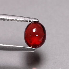 Granato Almandino Rosso arancione naturale da 1.57 ct, Taglio ovale, Traslucido