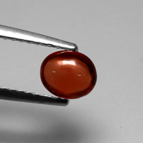 Granato Almandino Rosso arancione naturale da 0.88 ct, Taglio ovale, Traslucido