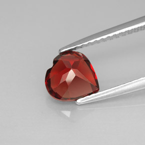 Granato almandino rosso naturale da 1,48 ct, a forma di cuore, VVS-VS