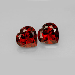 Granato almandino naturale rosso da  ct, a forma di cuore, VVS-VS