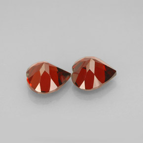 Granato almandino naturale rosso da  ct, a forma di cuore, VVS-VS