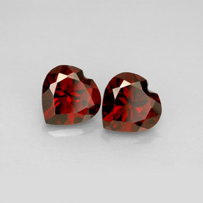 Granato almandino naturale rosso da  ct, a forma di cuore, VVS-VS