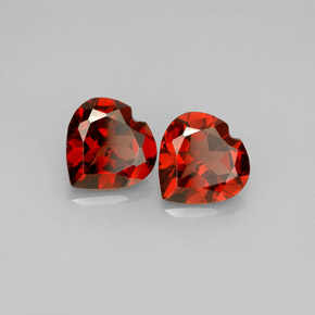 Granato almandino naturale rosso da  ct, a forma di cuore, VVS-VS