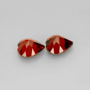 Granato almandino naturale rosso da  ct, a forma di cuore, VVS-VS