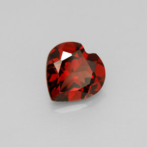 Granato almandino naturale rosso da 1,46 ct, a forma di cuore, VS