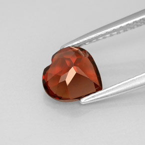 Granato almandino naturale rosso da 1,32 ct, a forma di cuore, VS