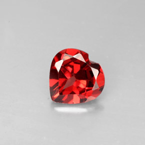 Granato Almandino Rosso naturale da 1.33 ct, A forma di cuore, VS