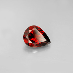 Granato Almandino Rosso naturale da 1.74 ct, Forma a pera, VVS-VS