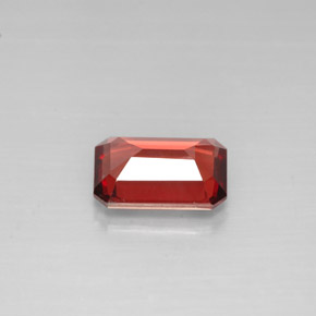 Granato Almandino Rosso naturale da 0.96 ct, Taglio smeraldo, VS