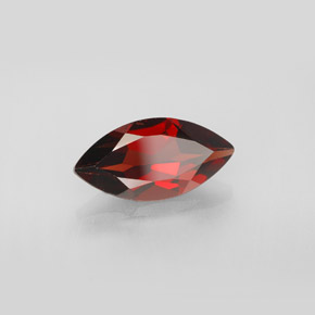 Granato Almandino Rosso scuro naturale da 2.93 ct, Taglio marquise, VVS-VS