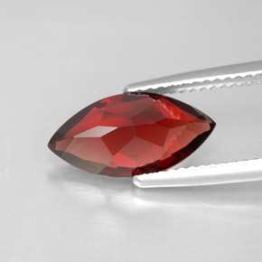 Granato Almandino Rosso scuro naturale da 3.18 ct, Taglio marquise, VVS-VS