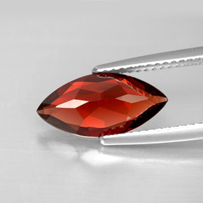 Granato Almandino Rosso scuro naturale da 2.72 ct, Taglio marquise, VVS-VS