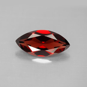 Granato Almandino Rosso scuro naturale da 2.98 ct, Taglio marquise, VVS-VS
