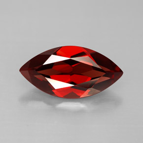 Granato Almandino Rosso scuro naturale da 3.16 ct, Taglio marquise, VVS-VS
