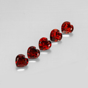 Gemme di Granato Almandino Rosso scuro naturale da  ct, A forma di cuore, VS