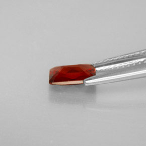 Granato almandino naturale rosso da 1,03 ct, taglio smeraldo, VS