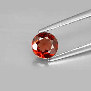 Granato Almandino Rosso scuro naturale da 0.78 ct, Taglio rotondo, VVS-VS