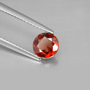 Granato Almandino Rosso scuro naturale da 0.78 ct, Taglio rotondo, VVS-VS