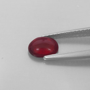 Granato almandino naturale rosso da 0,84 ct, trasparente, trasparente/traslucido