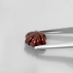 Granato Almandino Rosso scuro naturale da 2.63 ct, Trasparente, Trasparente/Traslucido