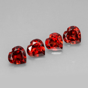 Granato almandino naturale rosso da  ct, a forma di cuore, VVS-VS