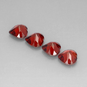 Granato almandino naturale rosso da  ct, a forma di cuore, VVS-VS