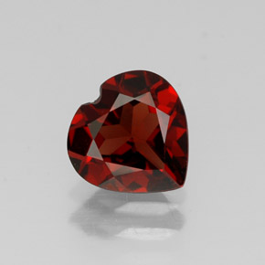 Granato almandino naturale rosso da 1,37 ct, a forma di cuore, VVS