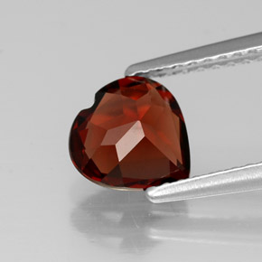 Granato almandino naturale rosso da 1,37 ct, a forma di cuore, VVS
