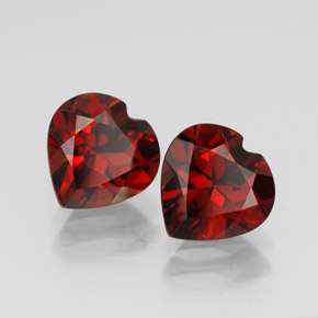 Granato almandino naturale rosso da  ct, a forma di cuore, VVS-VS