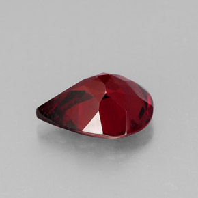 Granato Almandino Rosso scuro naturale da 1.81 ct, Forma a pera, VS