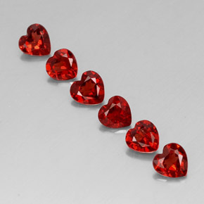 Granato almandino naturale rosso da  ct, a forma di cuore, VVS-VS
