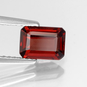 Granato almandino naturale rosso da 1,28 ct, taglio smeraldo, VS
