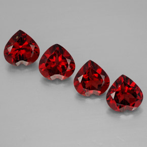 Granato almandino naturale rosso da  ct, a forma di cuore, VVS-VS
