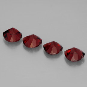 Granato almandino naturale rosso da  ct, a forma di cuore, VVS-VS