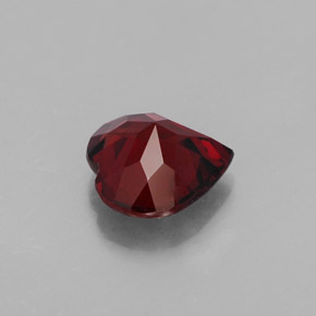 Granato almandino naturale rosso da 1,32 ct, a forma di cuore, VVS