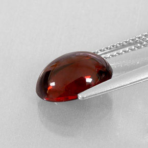 Granato almandino naturale rosso da 3,38 ct, trasparente, trasparente/traslucido