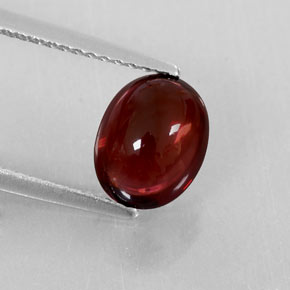 Granato Almandino Rosso scuro naturale da 2.32 ct, Trasparente, Trasparente/Traslucido
