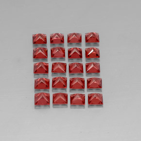 Granato almandino naturale rosso da  ct, quadrato, VVS-VS