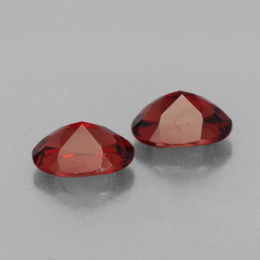 Granato almandino naturale rosso da  ct, taglio ovale, VVS