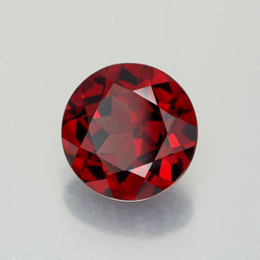 Granato Almandino Rosso scuro naturale da 2.16 ct, Taglio rotondo, VVS