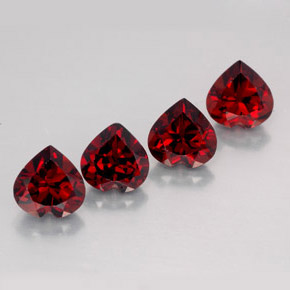 Granato almandino naturale rosso da  ct, a forma di cuore, VVS-VS