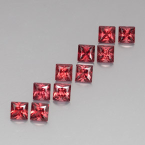 Granato almandino naturale rosso da  ct, quadrato, VVS-VS