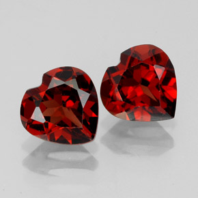 Granato almandino naturale rosso da  ct, a forma di cuore, VVS-VS