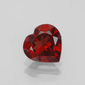 Granato almandino naturale rosso da 1,41 ct, a forma di cuore, VVS