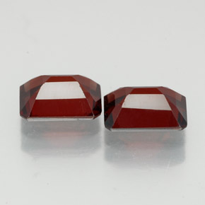 Granato almandino naturale rosso da  ct, taglio smeraldo, VS