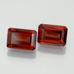 Granato almandino naturale rosso da  ct, taglio smeraldo, VS