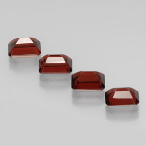 Granato almandino naturale rosso da  ct, taglio smeraldo, VVS-VS