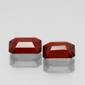 Granato almandino naturale rosso da  ct, taglio smeraldo, VS